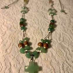 Adjustable Handcrafted Beaded Necklace With Aventurine Cross