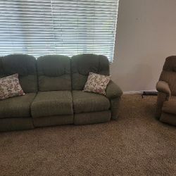 La Z Boy Reclining Couch & Chair 