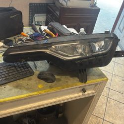 19-24 Camaro SS Driver Side Headlamp