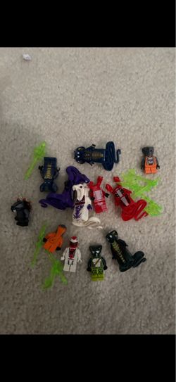 Rare og ninjago snake minifigs
