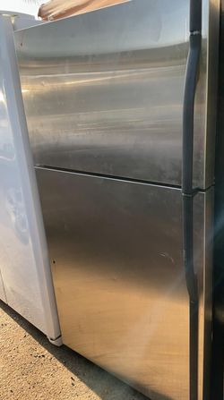 Kenmore Top Mount 27" Apartment Size Stainless Steel Fridge
