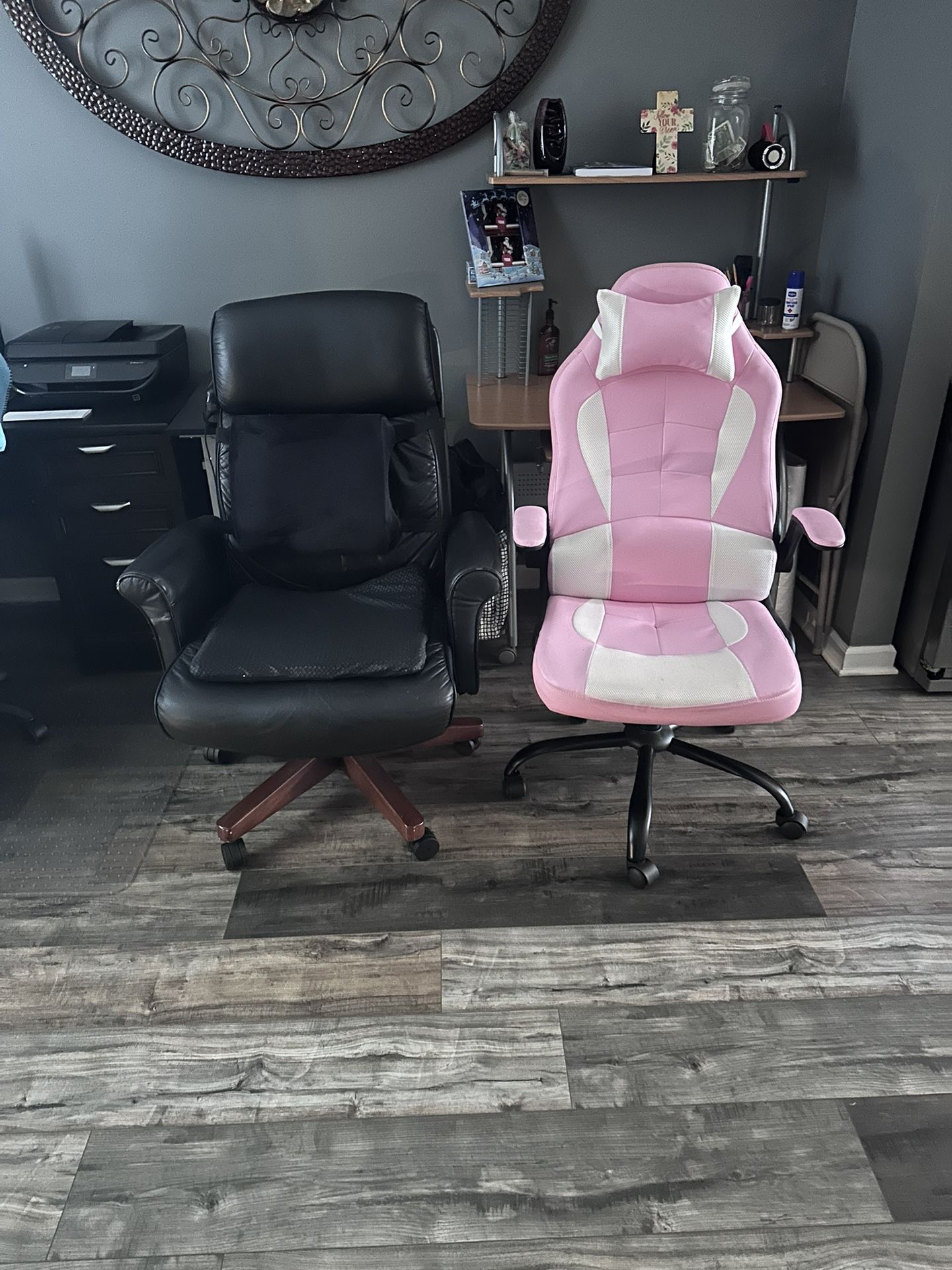 Office Chairs 