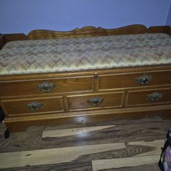 Lane Cedar Hopechest