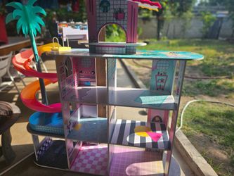 LOL DollHouse