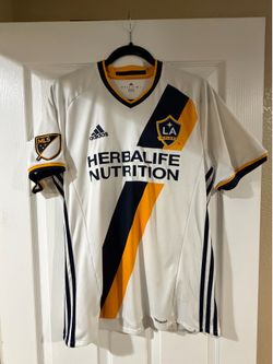 LA Galaxy Men’s Size Medium Jersey