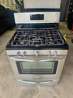 Frigidaire 30” 5 Burner Gas Range