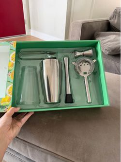 COCKTAIL SHAKER