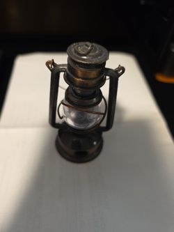 Vintage Die cast miniature lantern pencil sharpener