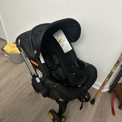 DOONA CARSEAT STROLLER 