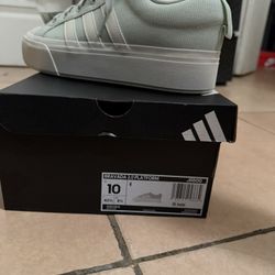 Brand New Adidas Size 9 Unisex  Mint Green 