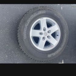 1 — 255/75r17 Jeep Cherokee Rim Wheels 5x127 5x5 100% New Tires Treads!!