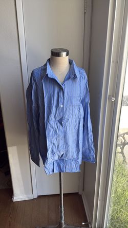 Long sleeve dress shirt-size large