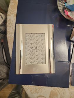 Silver Metal 4x6 Photo Frame
