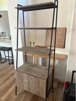 Bookshelf with bottom cabinet