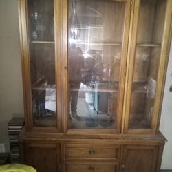 Vintage Drexel Heritage China Cabinet For Sale
