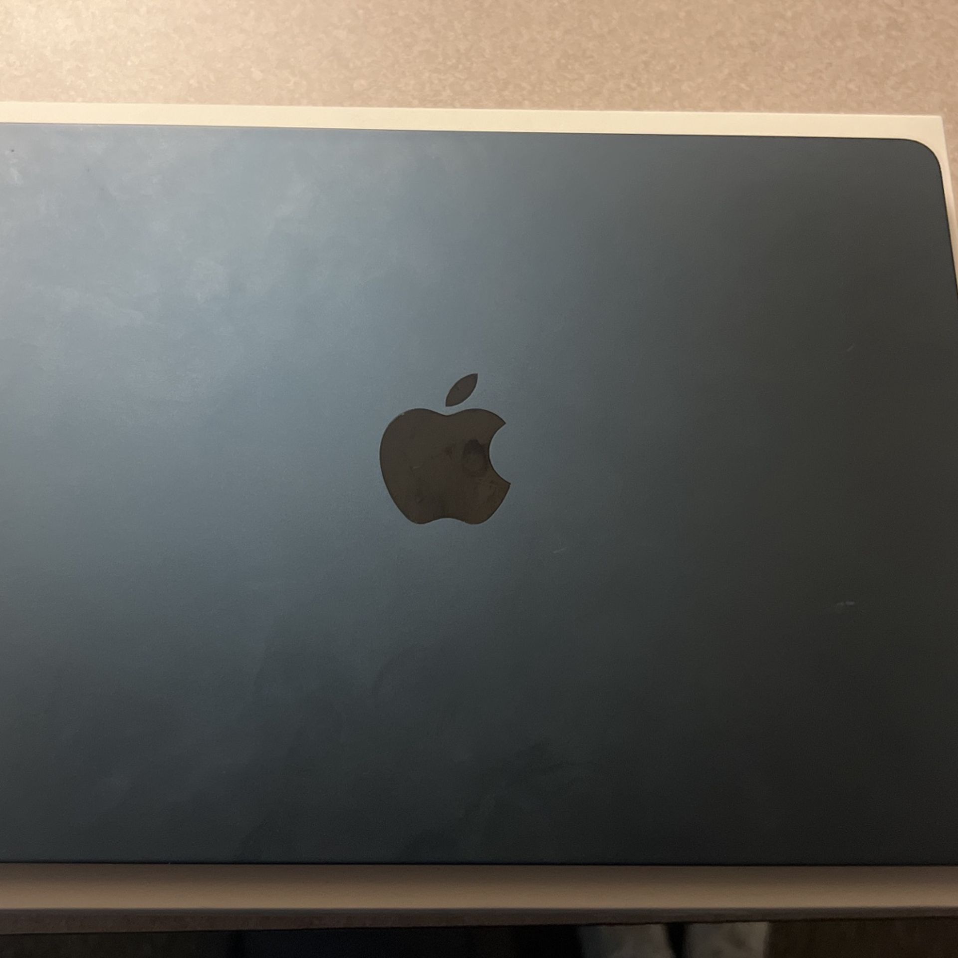 MacBook Air 13-inch M2 Chip 256GB