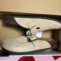 Clogs