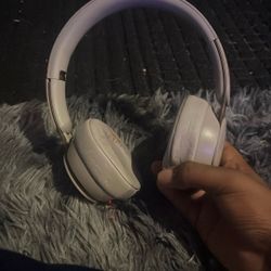 Headphones 