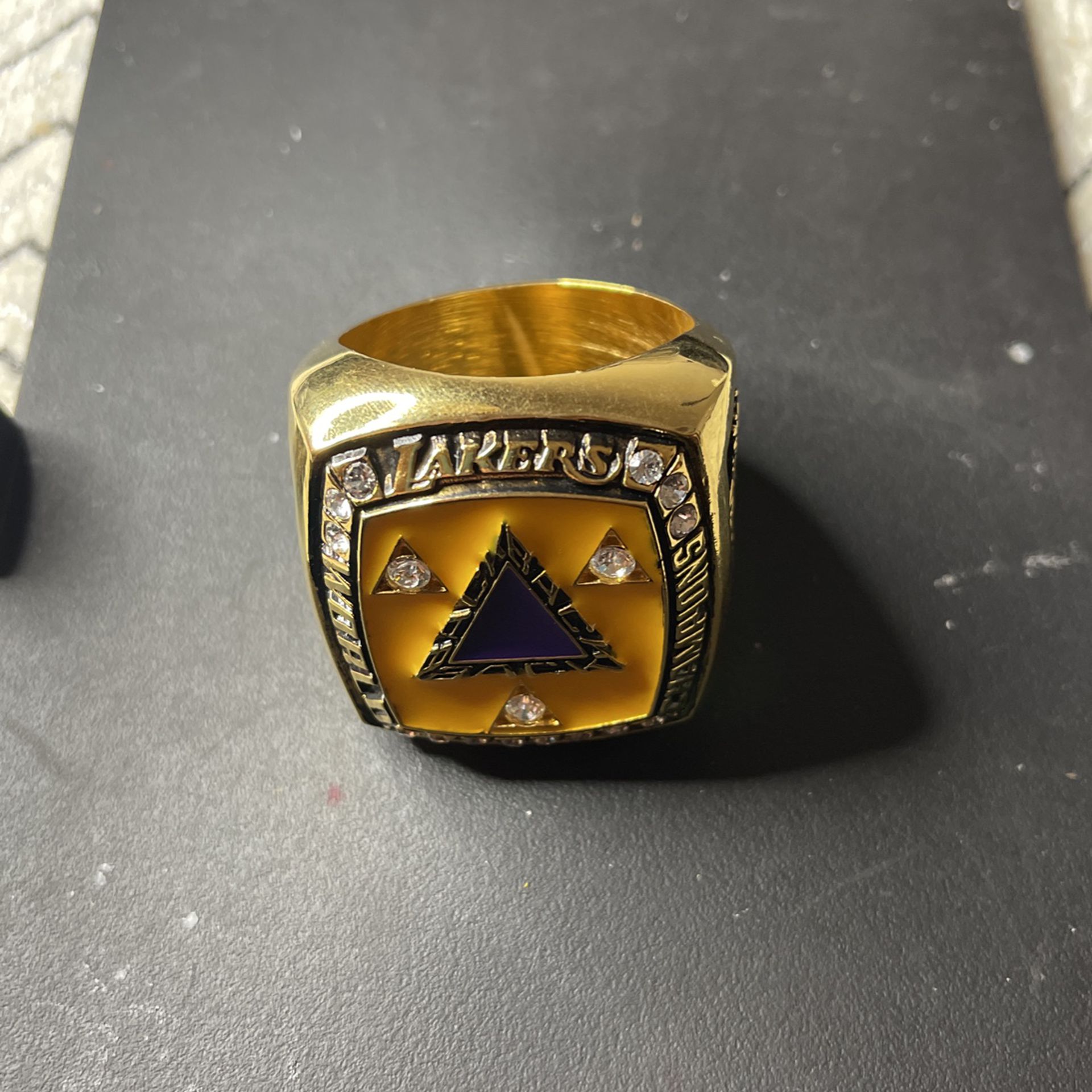 Lakers Oversized Ring 