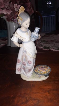 Lladro figurine