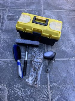 Brand New Car Wash Tool Kit (MOFEEZ)