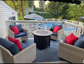 4 Wicker Swivel Patio Chairs