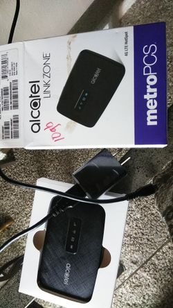 Portable hotspot device