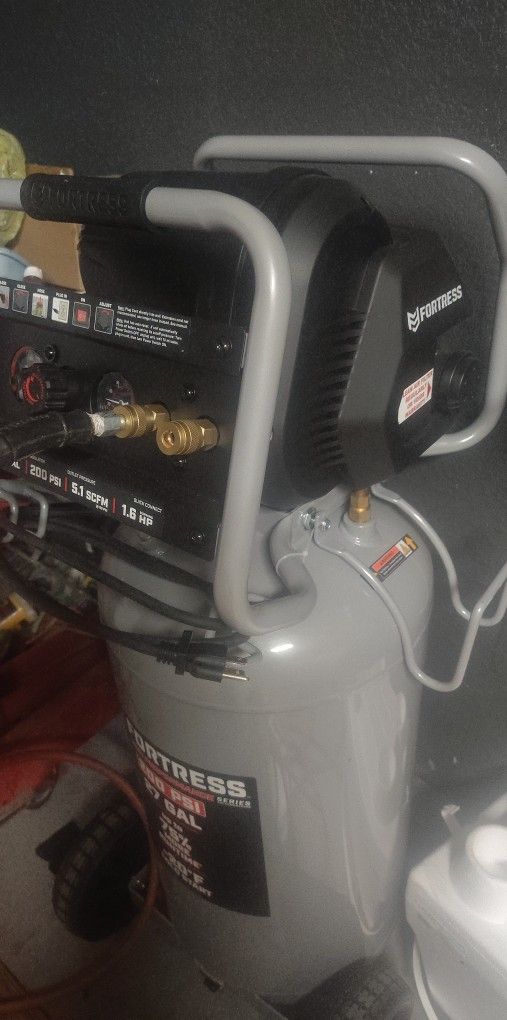 Fortress Air Compressor
