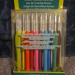 Clover Crochet Hook Set