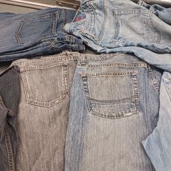 Pantalones De Hombre En Venta Son Size 34😃😃😃
