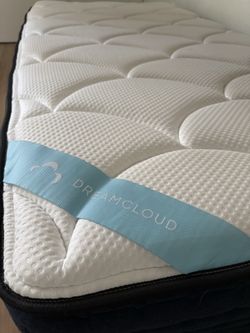 DreamCloud Premier Hybrid Mattress