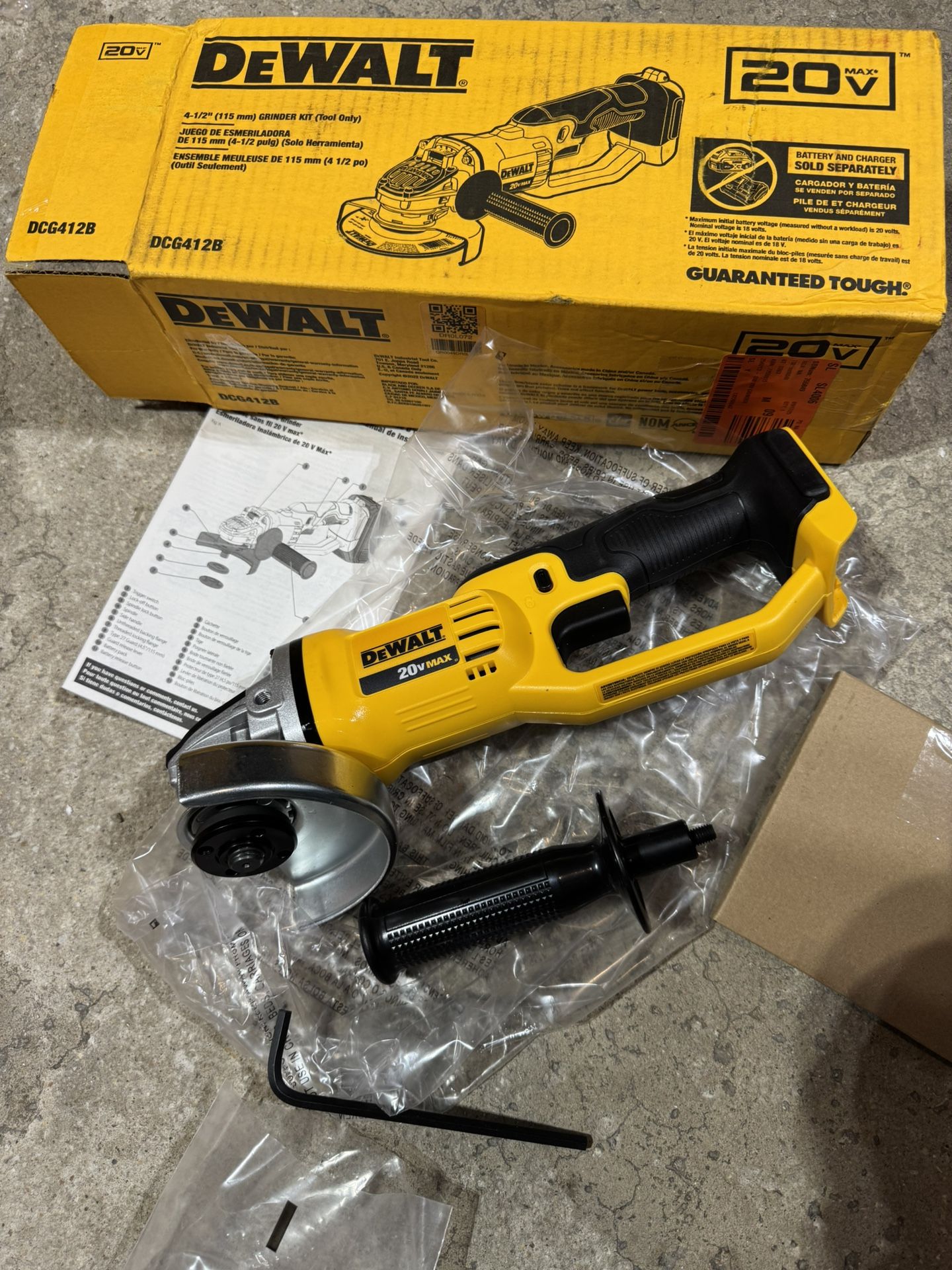 DEWALT 4.5-in 20-volt max Trigger Switch Cordless Angle grinder BRAND NEW