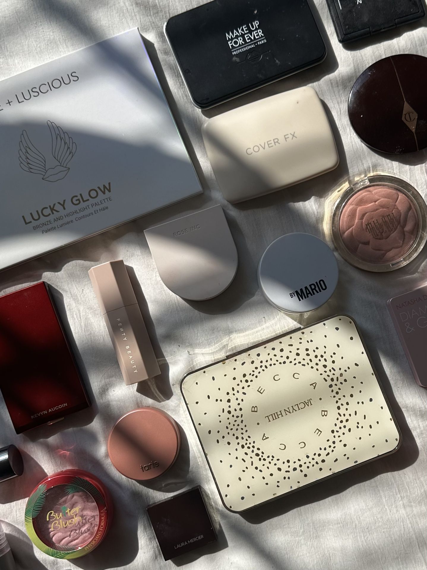 blushes / makeup set