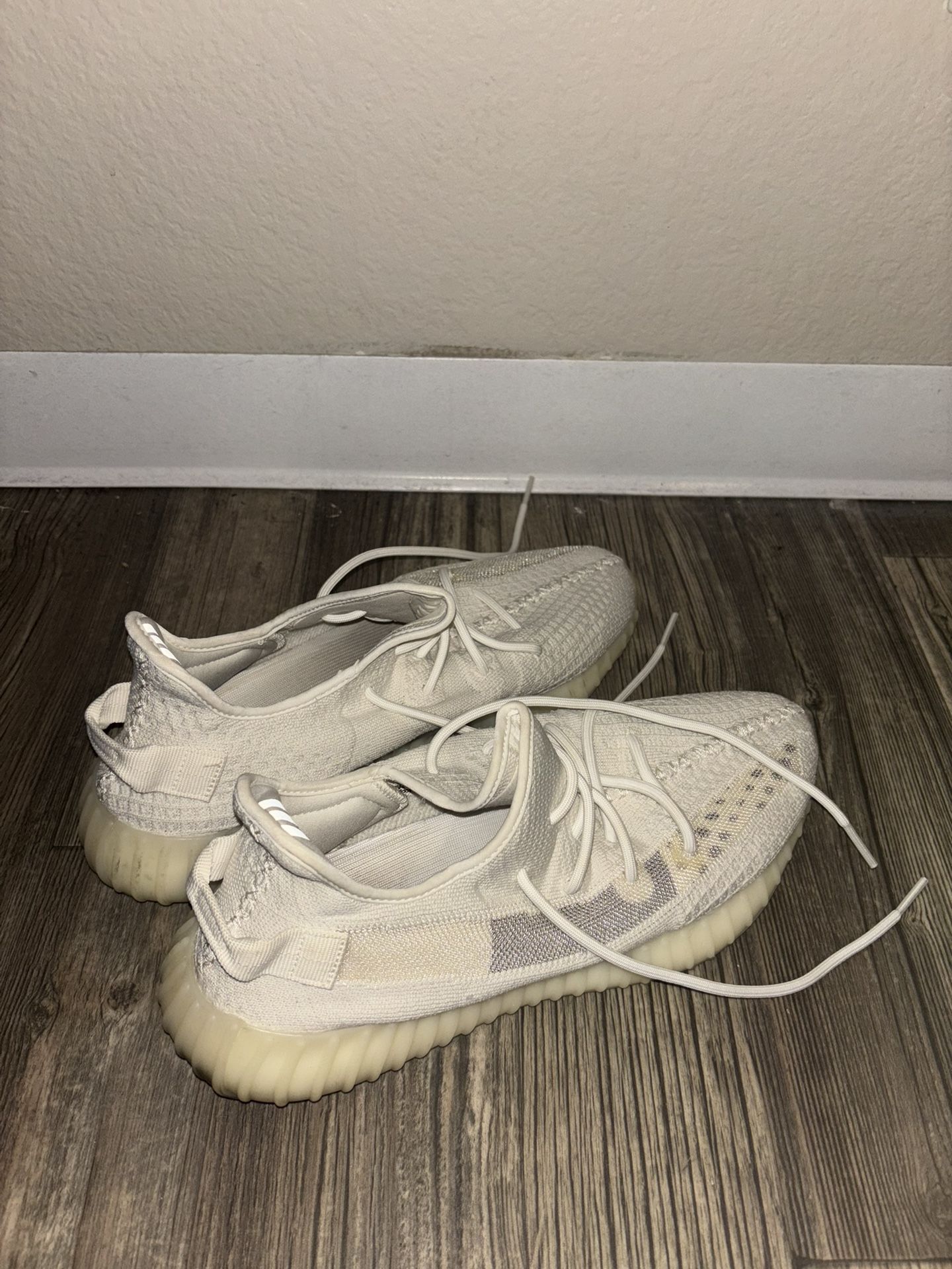 Yeezy Boost 350 V2 White Cream Color Kanye West Sneaker Size 12