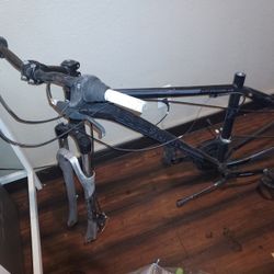 Schwinn Ascension Hardtail Frame & Front Suspension Fork Mountain Bike NEEDS WHEELS!