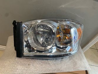 2006-2009 Dodge Ram left headlight
