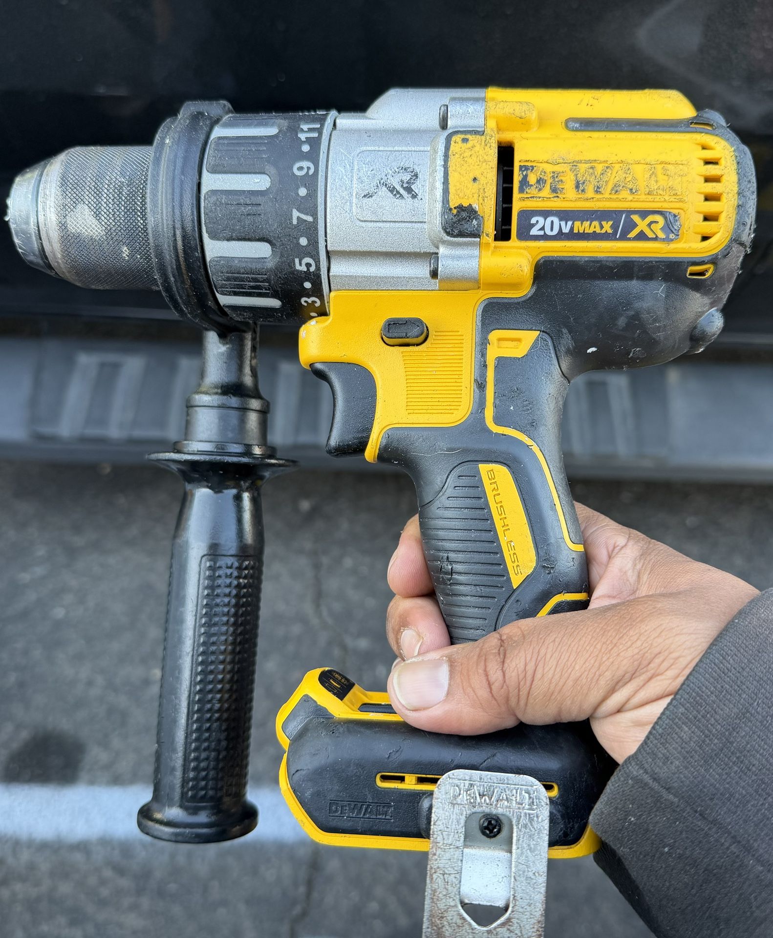 DEWALT 20V MAX XR Cordless Brushless 3-Speed 1/2 in. Hammer Drill