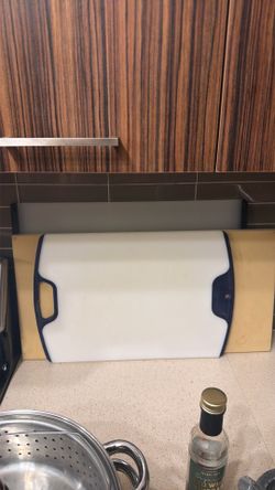 FREE CUTTING BOARDS
