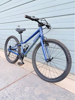 CANNONDALE QUICK YOUTH BIKE 24” Wheels