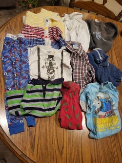 Boys 2T. Lot of 10 items. Lot L03