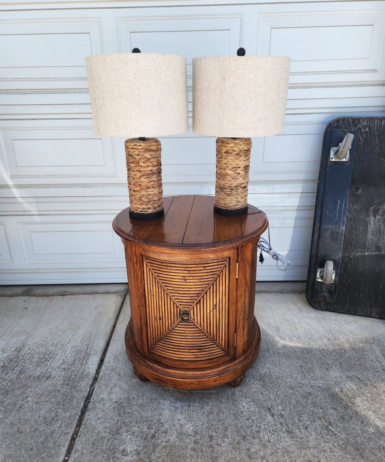 Very Nice Tommy Bahama End Table