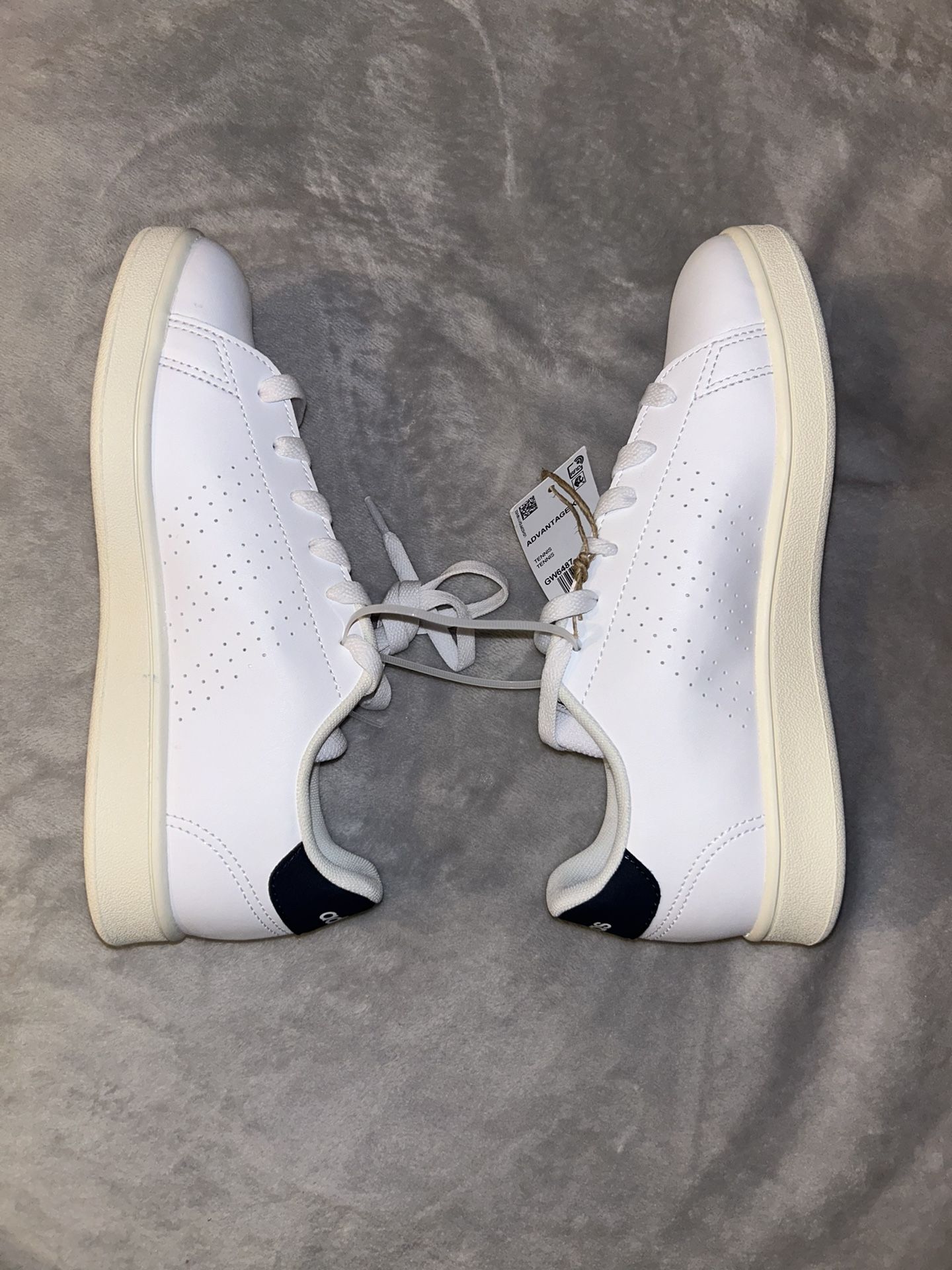 NWT ADIDAS ADVANTAGE K TENNIS SHOES