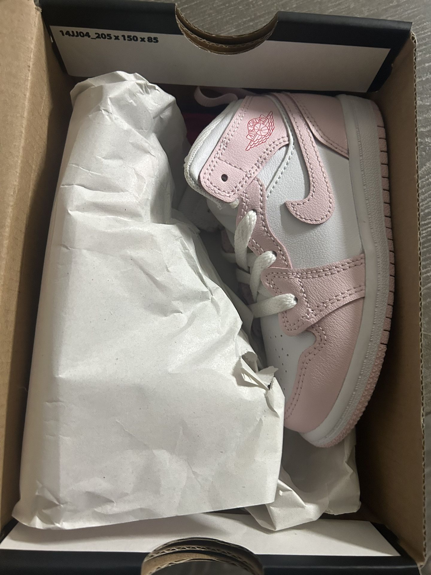 Pink Jordan 1 Mid (Kids)