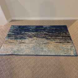 Beautiful 3x5 Area Rug