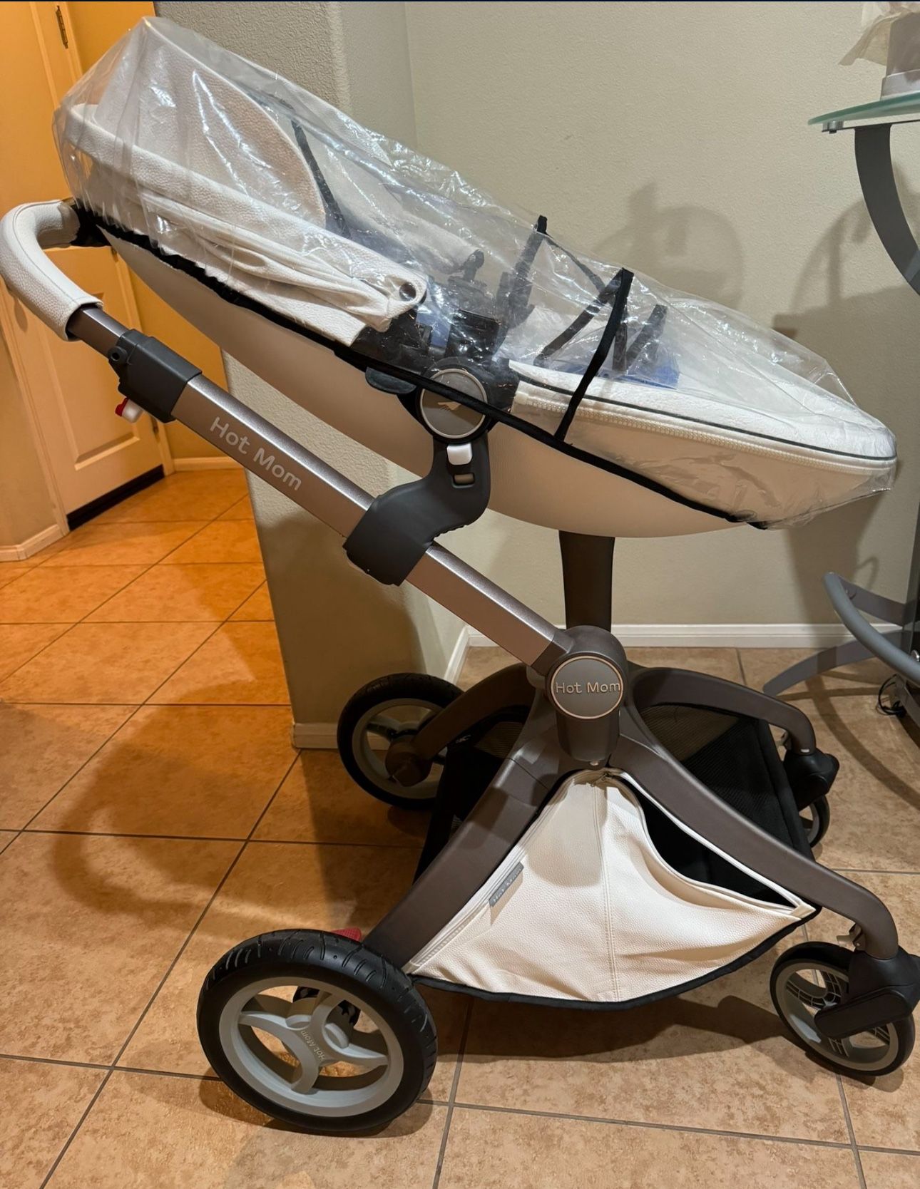 joolz contact Hub2 Compact Mid-Sized Stroller with Reversible Seat, One-Hand Fold | Car seat compatible stroller with all-terrain wheels, XL basket, UPF 50+ canopy and newborn-ready recline GPS Tactical Laptop Backpack Model Family:Trek Straight the Joolz Aer+ Stroller Color_Clear