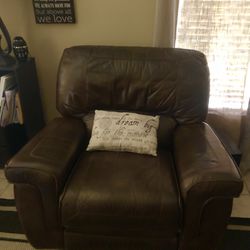 1 Brown Leather Recliner And Lamp