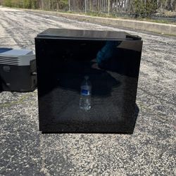 Insignia NS-WC16BK6 16 Bottle Black Wine Cooler Tested Working