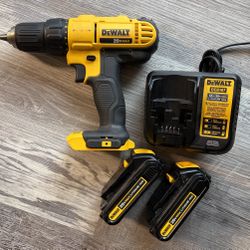 DEWALT 20V Drill/Driver DCD771C2 w/ 2 Batteries & Charger