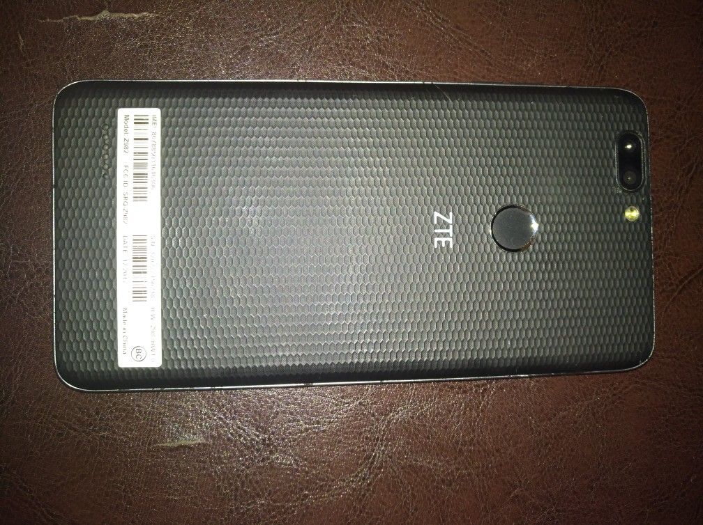 UNLOCKED 32GB Zte Max Pro cell phone Metro PCS for Sale in Orlando, FL