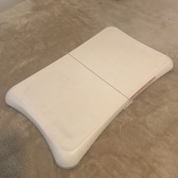 WII FIT BOARD - GREAT CONDITION